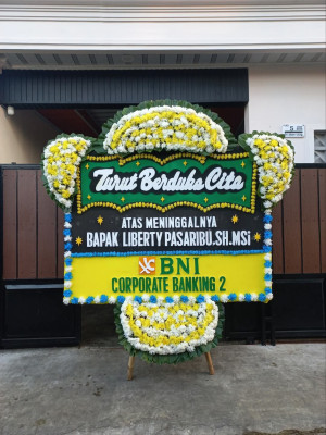 Papan Bunga Duka di Taliabu Timur